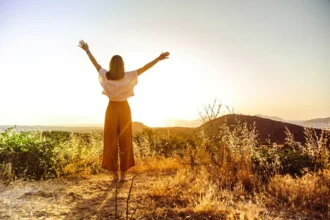 Abraçar o Novo: A Psicologia e Motivação por Trás da Abertura