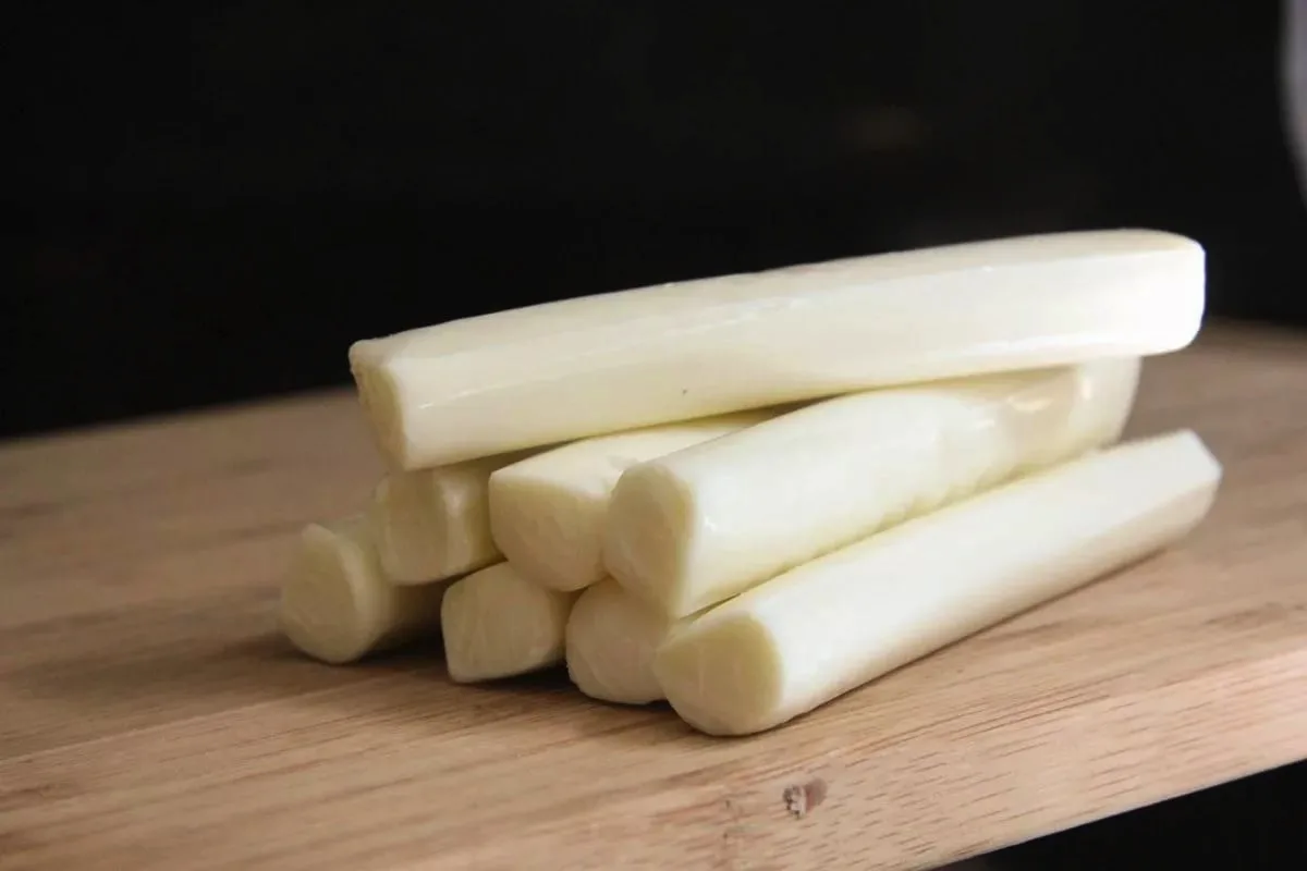 Bastões de Mussarela Saudáveis: Crocantes sem Forno ou Fritura