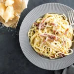 Jantar Rápido: Espaguete à Carbonara em 15 Minutos