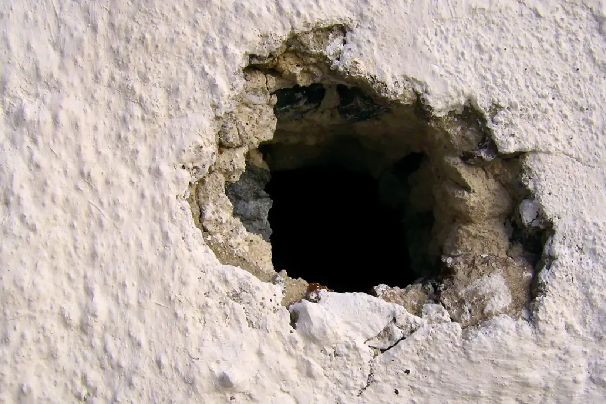 Como Tapar Buracos na Parede: Passo a Passo com um Truque Caseiro