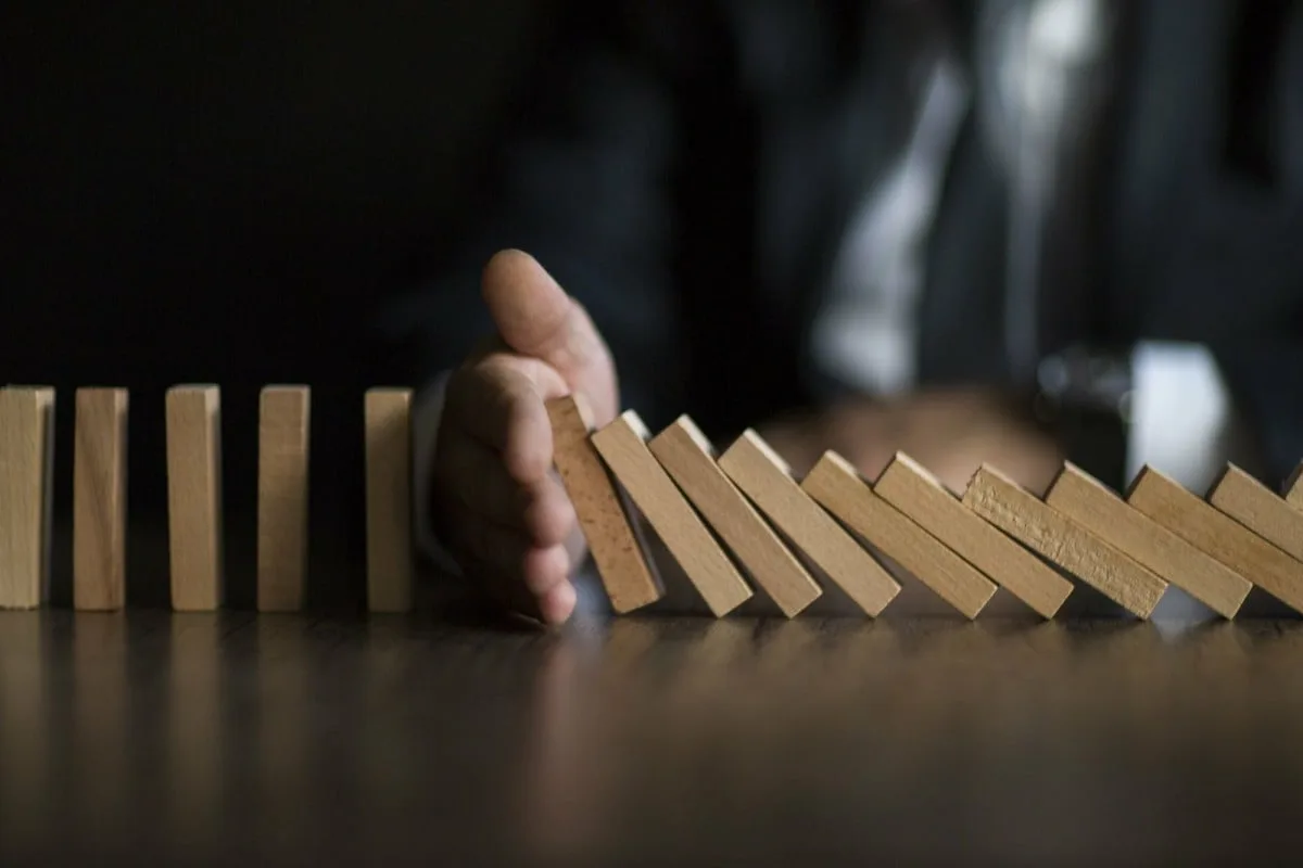 Criar Hábitos Positivos: Como Desencadear o Efeito Dominó na Tua Vida