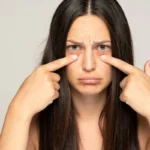 Elimine as olheiras com um vegetal cru: o truque de beleza com batata que você vai desejar ter conhecido antes