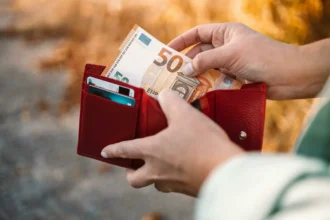 3 Coisas em que os Europeus Estão Realmente a Poupar em 2025