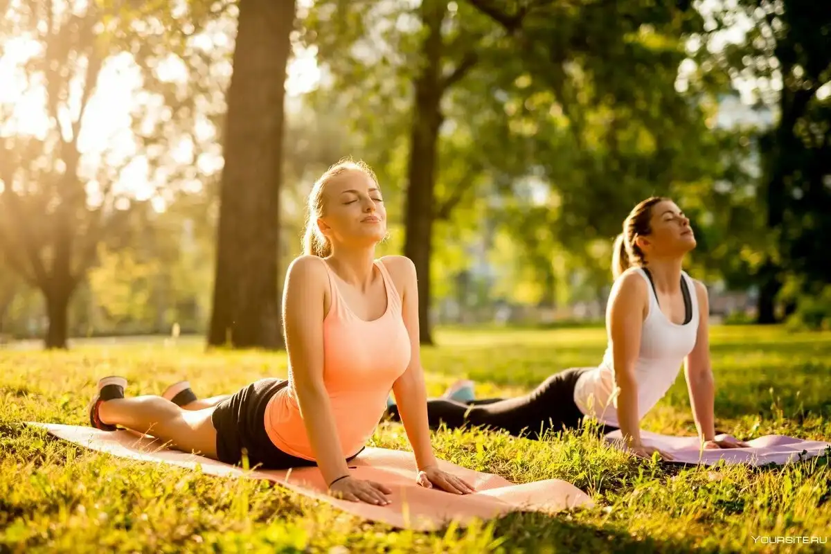 Exercícios ao ar livre ou na academia: onde treinar para melhorar desempenho e humor?