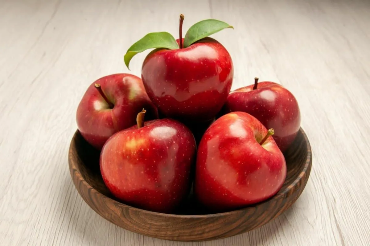 O bolo de maçã sem farinha e sem açúcar que se tornou viral