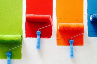 Como limpar o seu rolo de pintura como um profissional para um acabamento impecável