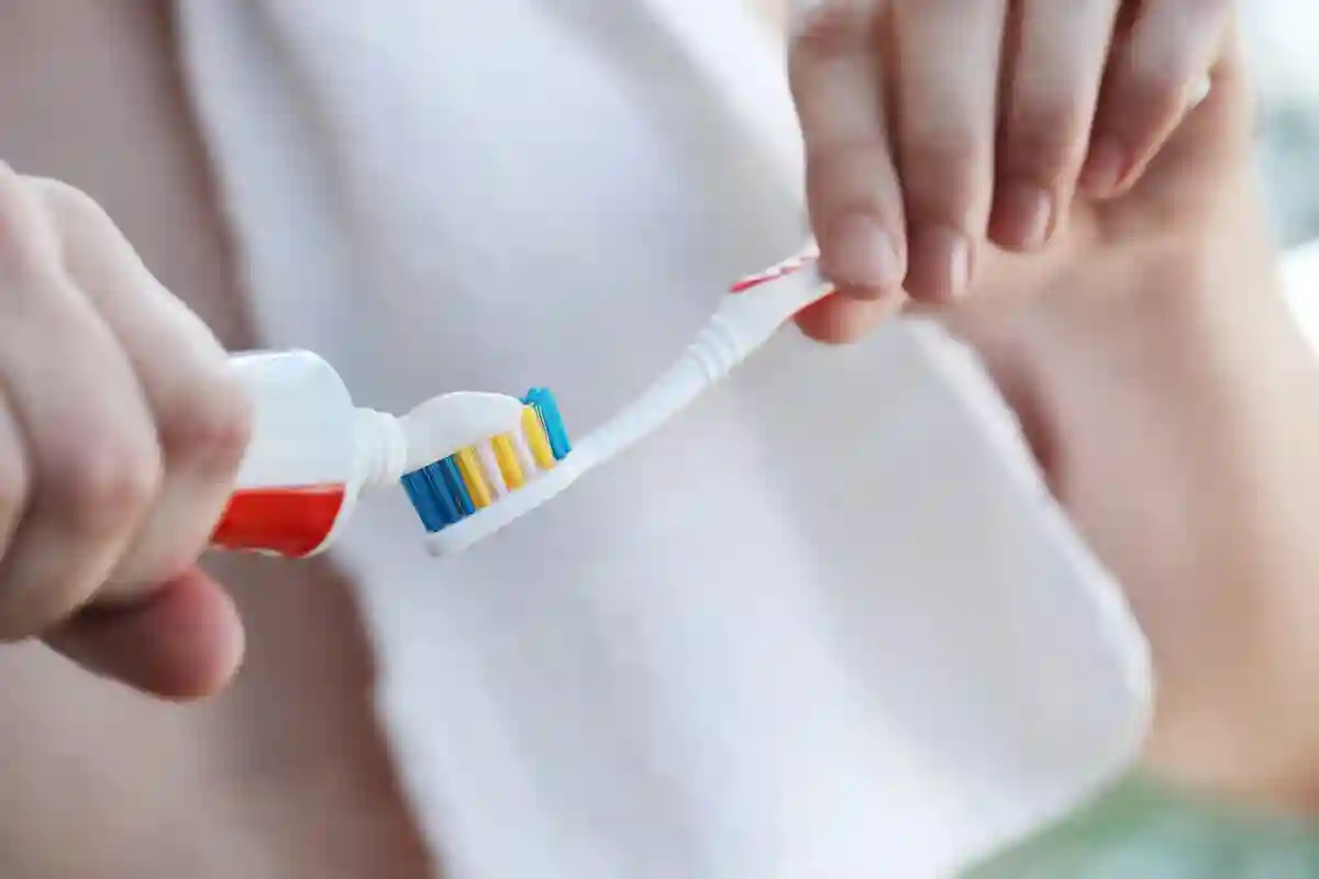 Pasta de Dentes em Objetos de Prata: Como Restaurar o Brilho com Este Truque Caseiro