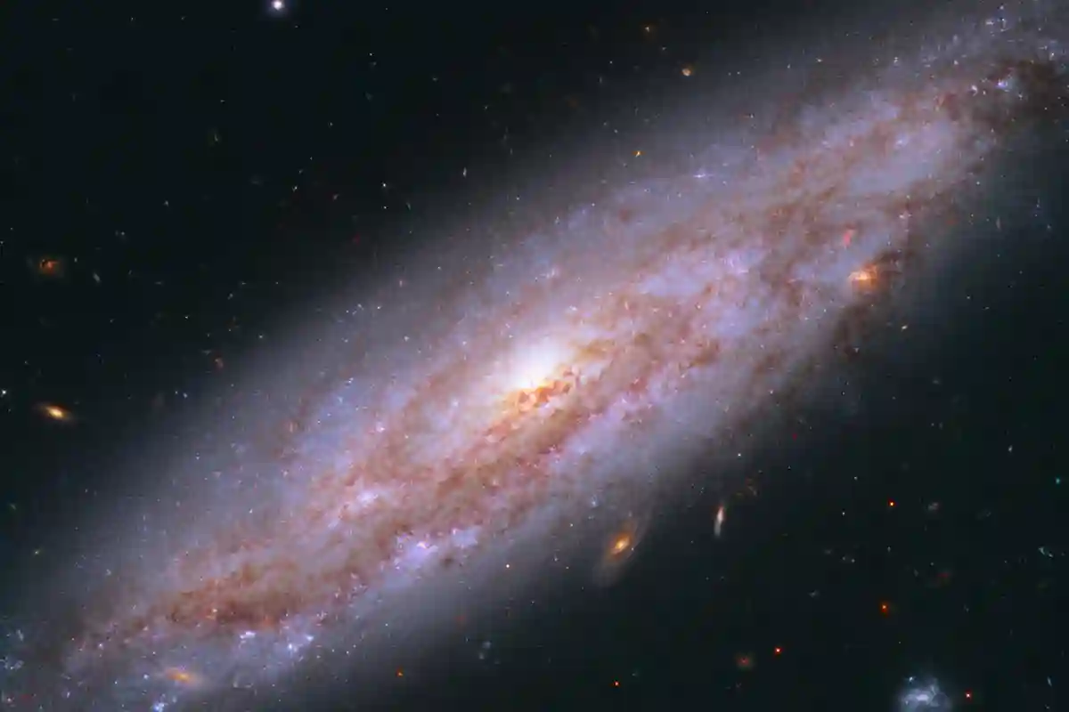 O Nascimento de uma Supernova na Galáxia M82: Um Espetáculo Cósmico Inesquecível