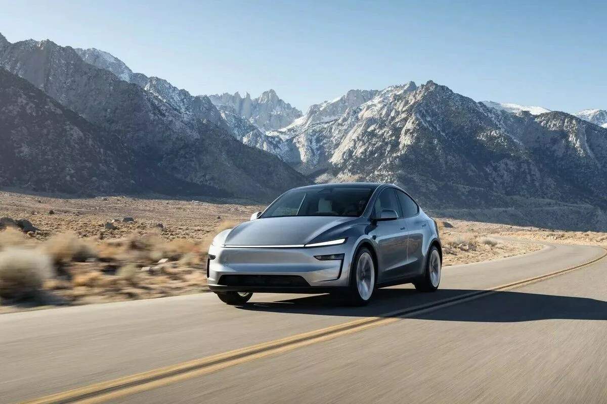 Tesla Model Y Juniper: Desastre aos 96 km em Teste de Condução Autónoma de 4.000 km