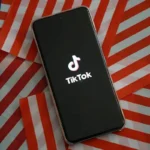 Trump pronto para aprovar acordo com o TikTok por meio de decreto, segundo o WSJ