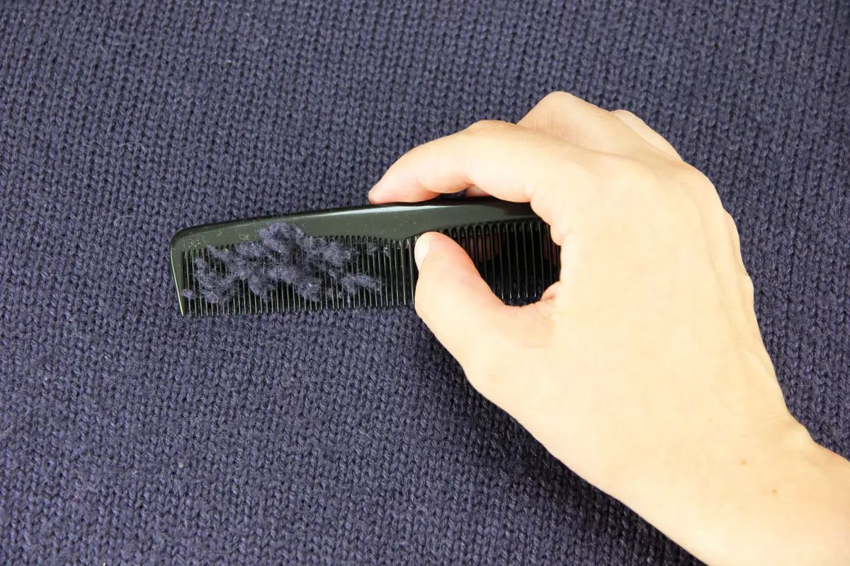 Adeus às Bolinhas do Suéter: O Truque Caseiro para Deixá-lo Como Novo