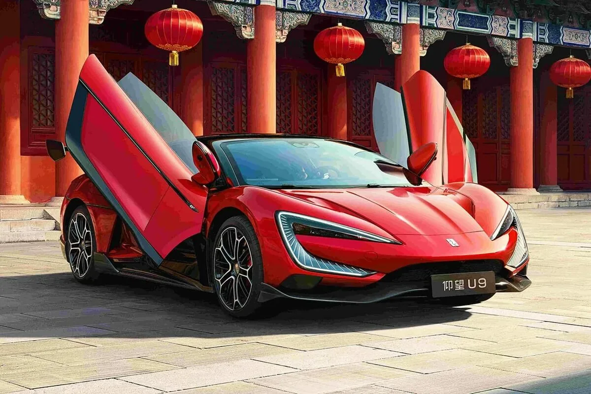 O carro mais rápido do mundo é elétrico: o Yangwang U9 Xtreme da BYD ultrapassa a Fórmula 1