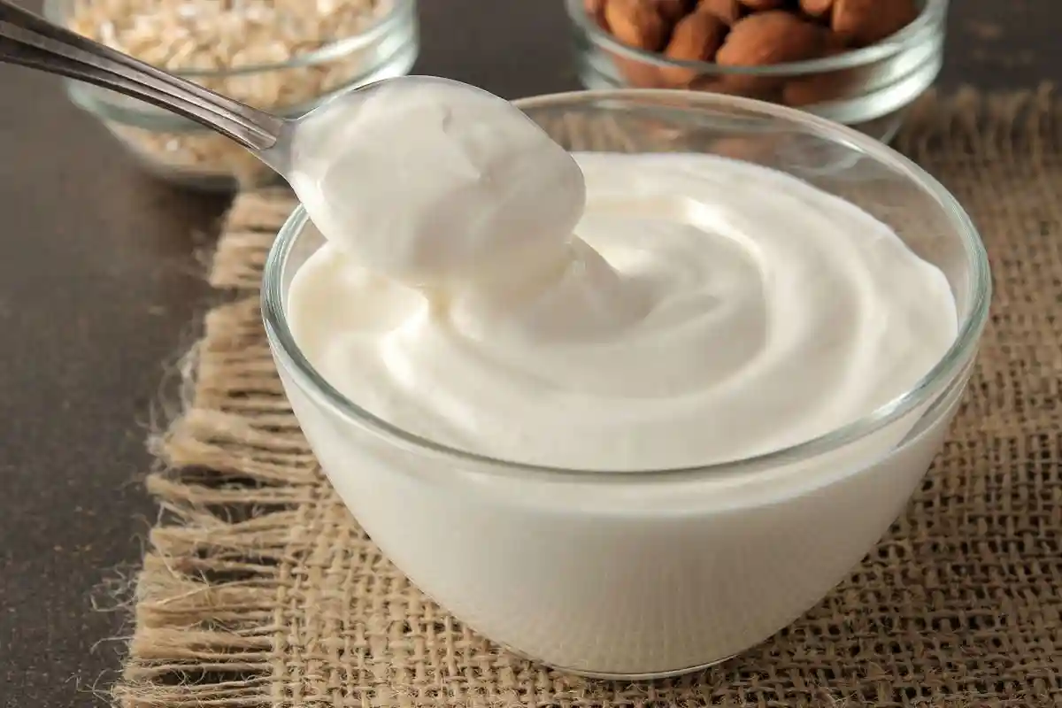 Receita de Bolo de Iogurte da Avó: Uma Sobremesa Simples e Deliciosa