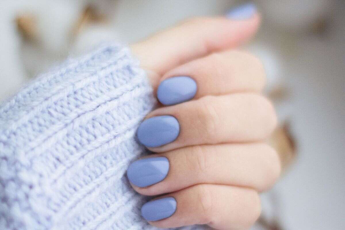 3 Designs de Manicure em Tons Pastel para Unhas Curtas