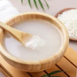 Água de arroz para o rosto: Como usá-la para hidratar, remover manchas e reduzir rugas