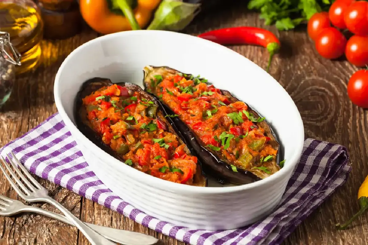 Beringelas Recheadas com Atum: A Receita Fácil do Chef que Resolve o Jantar