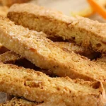 Biscottis de Amêndoas e Damascos: Crocantes, Dourados e Irresistíveis