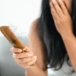 Óleo de Cebola para Parar a Queda de Cabelo: Um Remédio Caseiro Eficaz e Económico