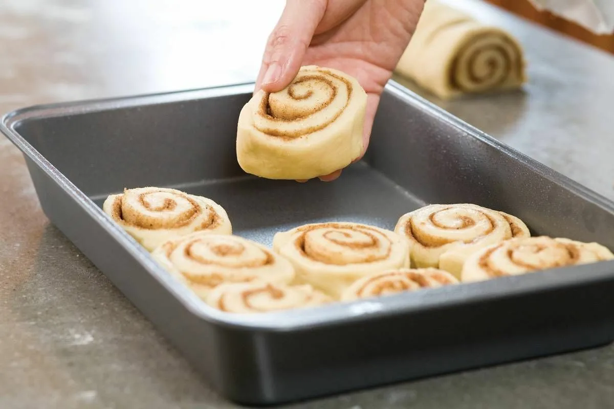 Cinnabons Caseiros: Receita Clássica de Pãezinhos de Canela Mais Saborosos que os de Cafeteria