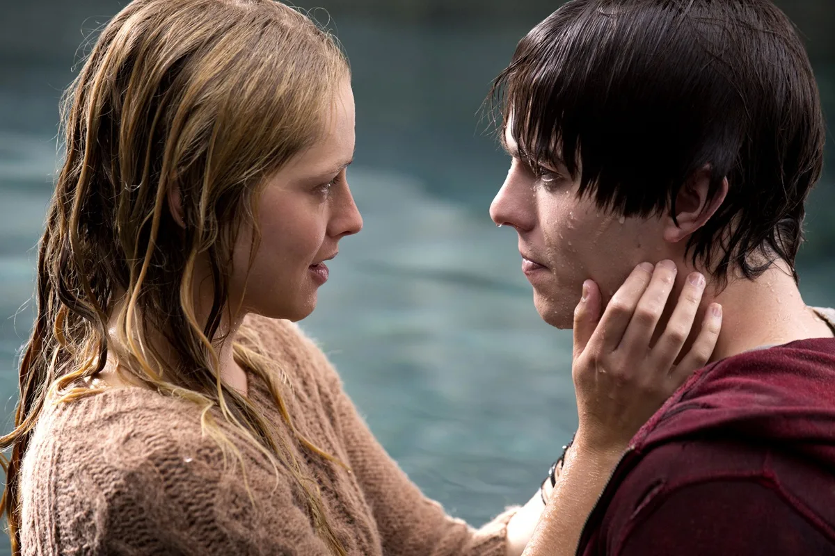 A História de Amor Mais Inesperada da Netflix: Porquê Esta Comédia de Terror Está a Conquistar o Mundo