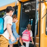 Como Preparar a Criança para Viagens Sozinha no Transporte: 5 Lições Importantes