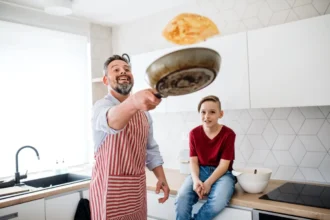 «Mãe vs. Pai»: De Onde Vem a Competição Entre Pais e Como Acabá-la Rapidamente