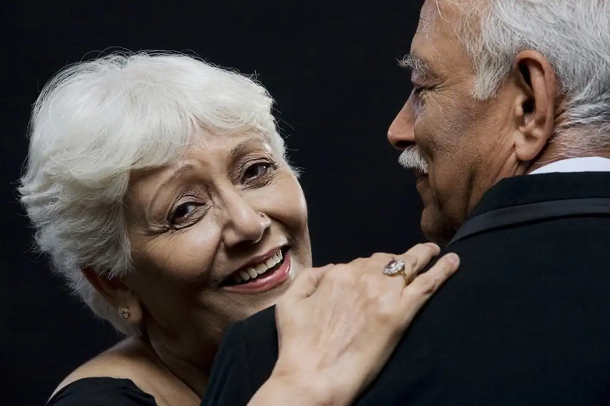 Adeus aos Exercícios Monótonos: Dança de Salão para Idosos