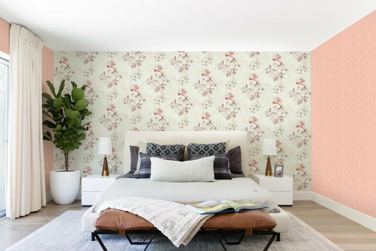 Porquê uma Parede Vazia no Quarto Pode Ser o Segredo para Mais Calma