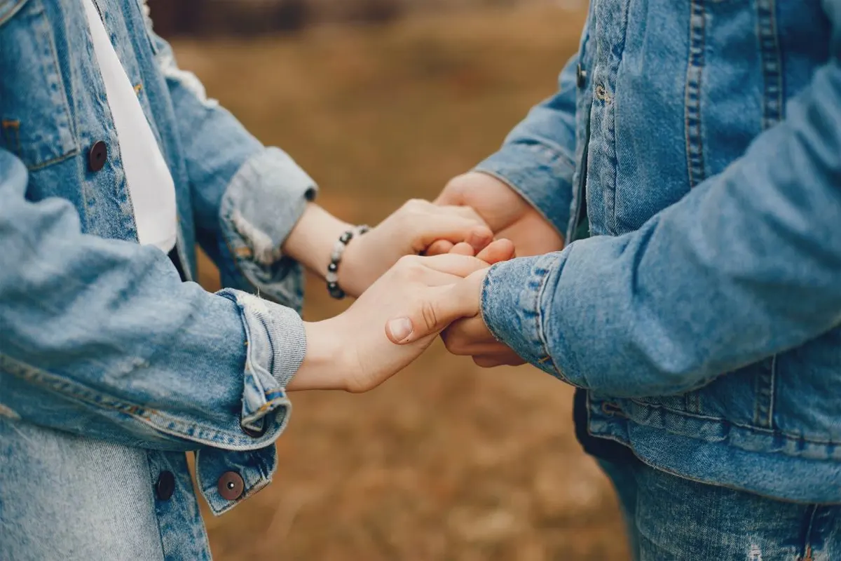 Os 6 Grandes Desafios da Adolescência que Moldam a Nossa Personalidade