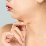 Adeus à papada: A rotina de 5 minutos por dia que elimina o duplo queixo e rejuvenesce a pele