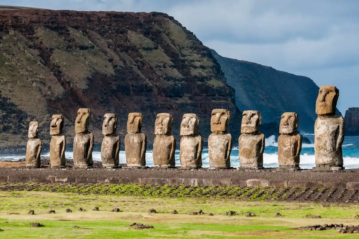 Como os Antigos Movimentaram as Estátuas Moai da Ilha de Páscoa, Segundo Cientistas