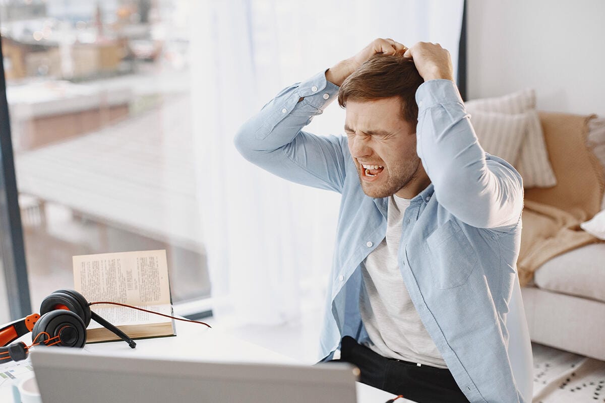 5 Sinais de que Você Sofre de Estresse Crônico sem Perceber