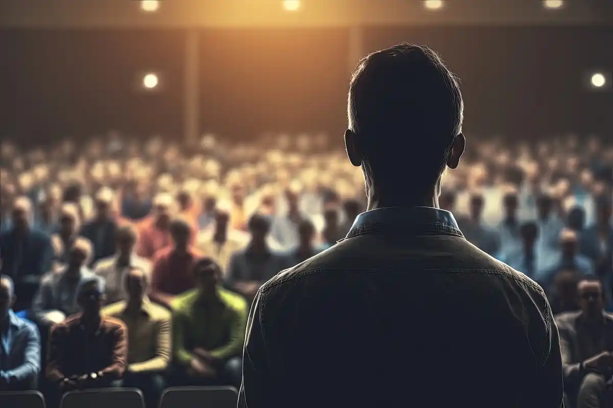 O truque simples que vai livrar-te do medo de falar em público