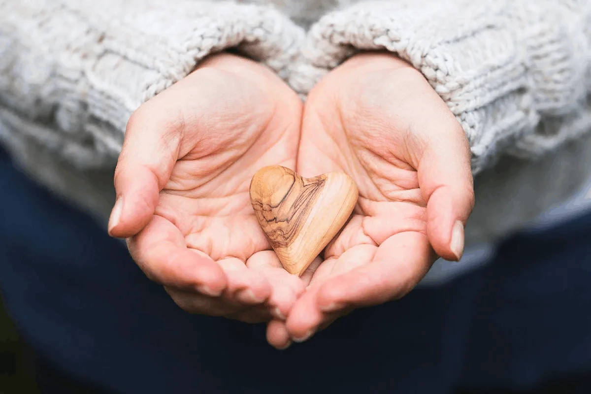 O Que Significa Sempre Deixar Gorjeta ao Garçom, Segundo a Psicologia