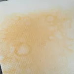 Como Eliminar Manchas Amarelas do Colchão com um Truque Caseiro e Sem Danificá-lo