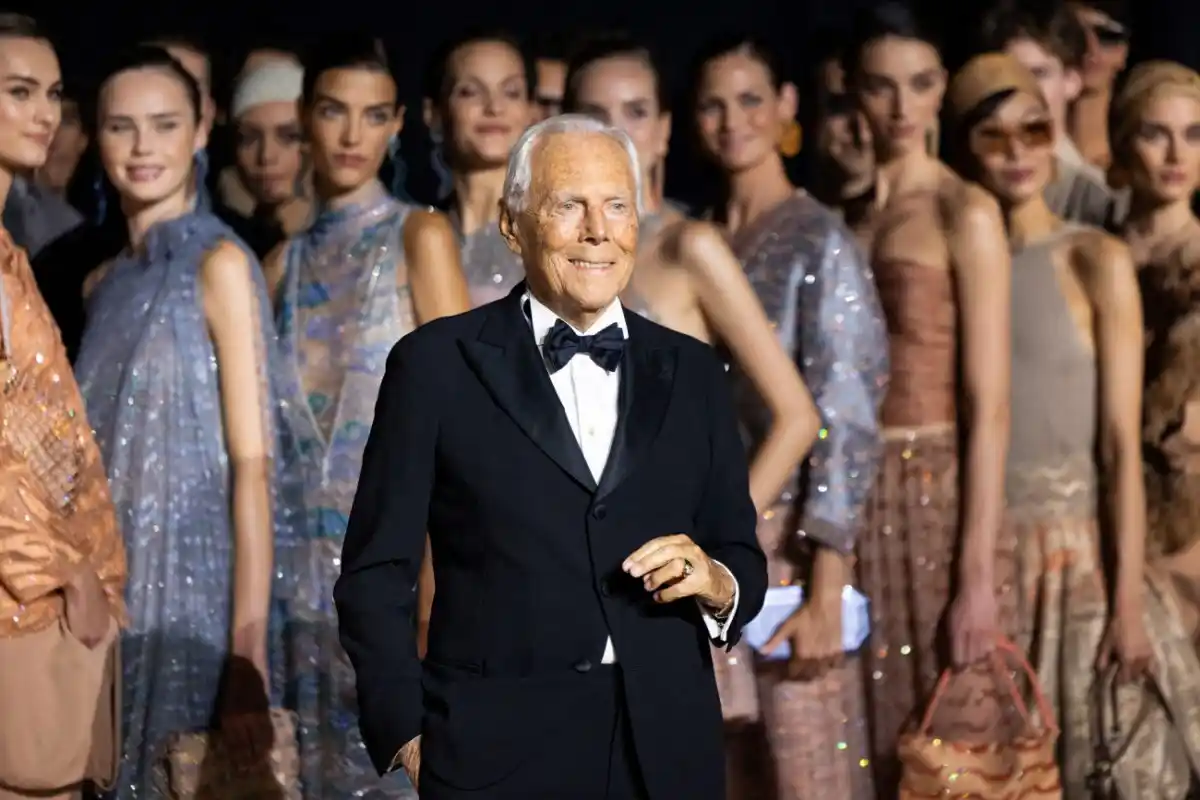 A Moda de Giorgio Armani Segundo a Psicologia: “Veste-te de Forma que, ao Vêres uma Foto Tua, Não Saibas a Data”