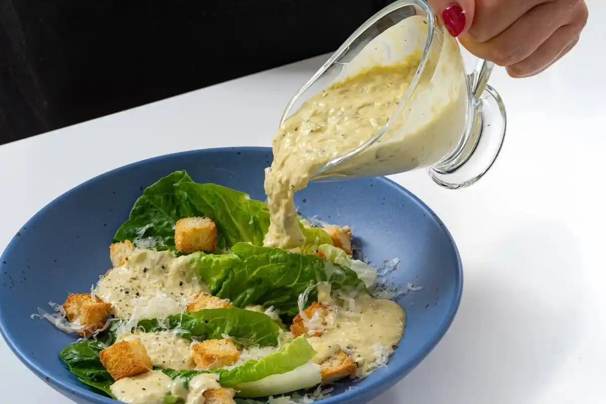 Molho para Salada César com Base em Maionese
