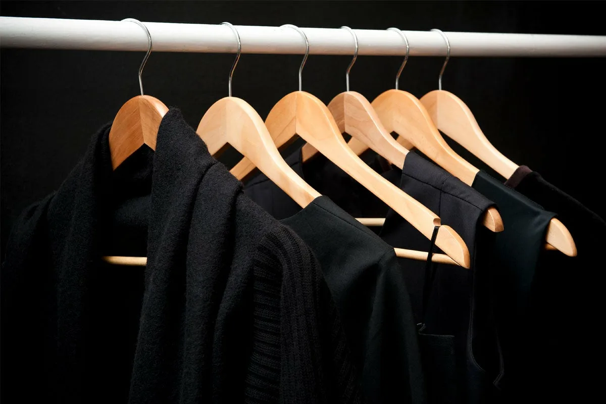 O Truque do Vinagre: Como Manter Roupas Pretas Como Novas na Lavagem