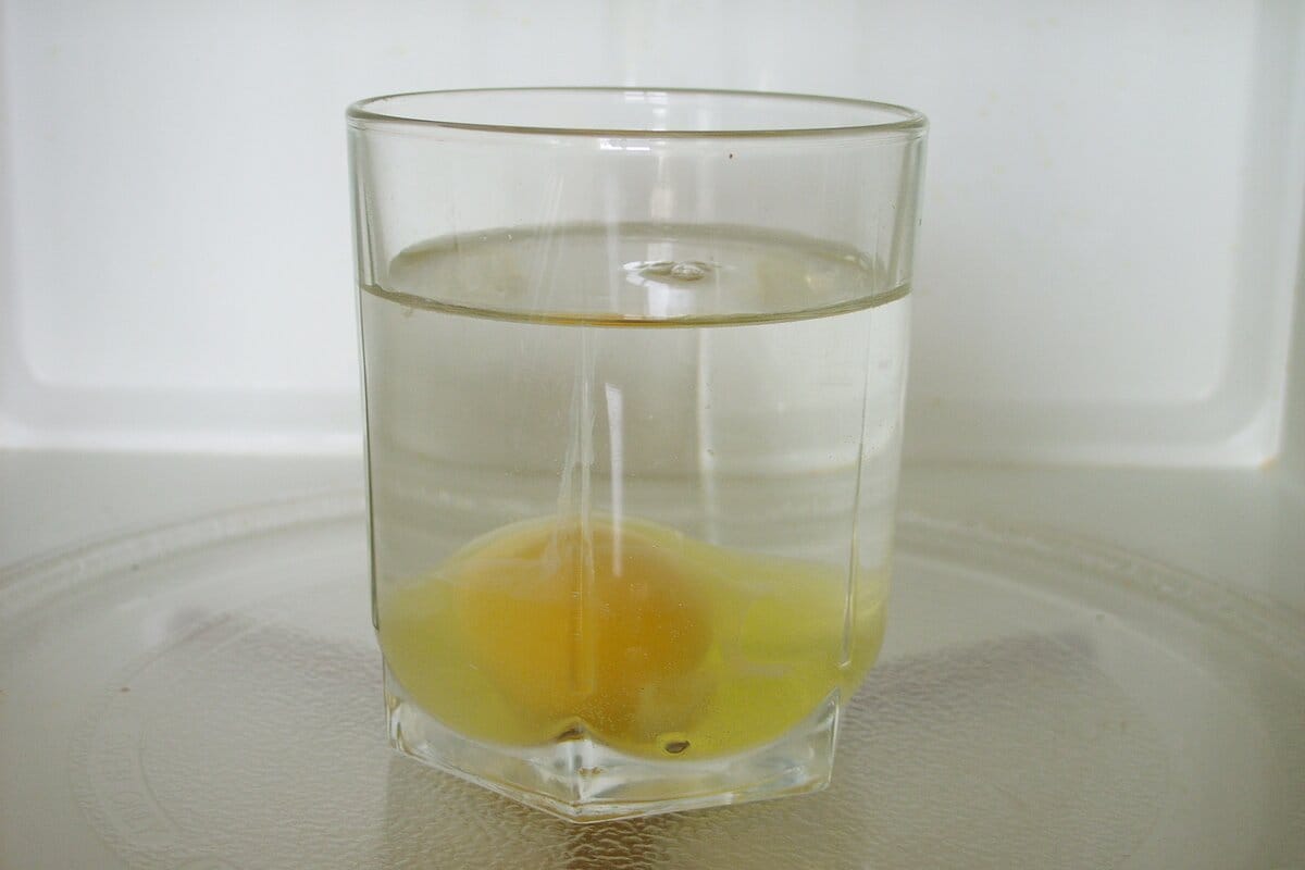 Como Preparar Ovo Pochê no Micro-ondas em 1 Minuto: O Truque Genial dos Especialistas