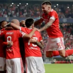 Por que Jogadores de Futebol Trocam Camisas Após o Jogo: O Significado do Ritual e Possíveis Multas