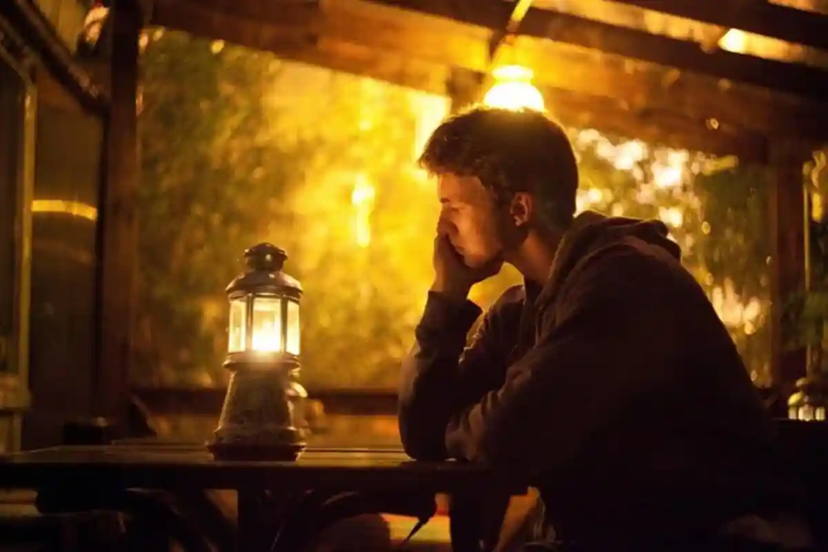 Qual Boneco na Árvore És Tu? Um Teste Psicológico para Revelar o Teu Estado Emocional