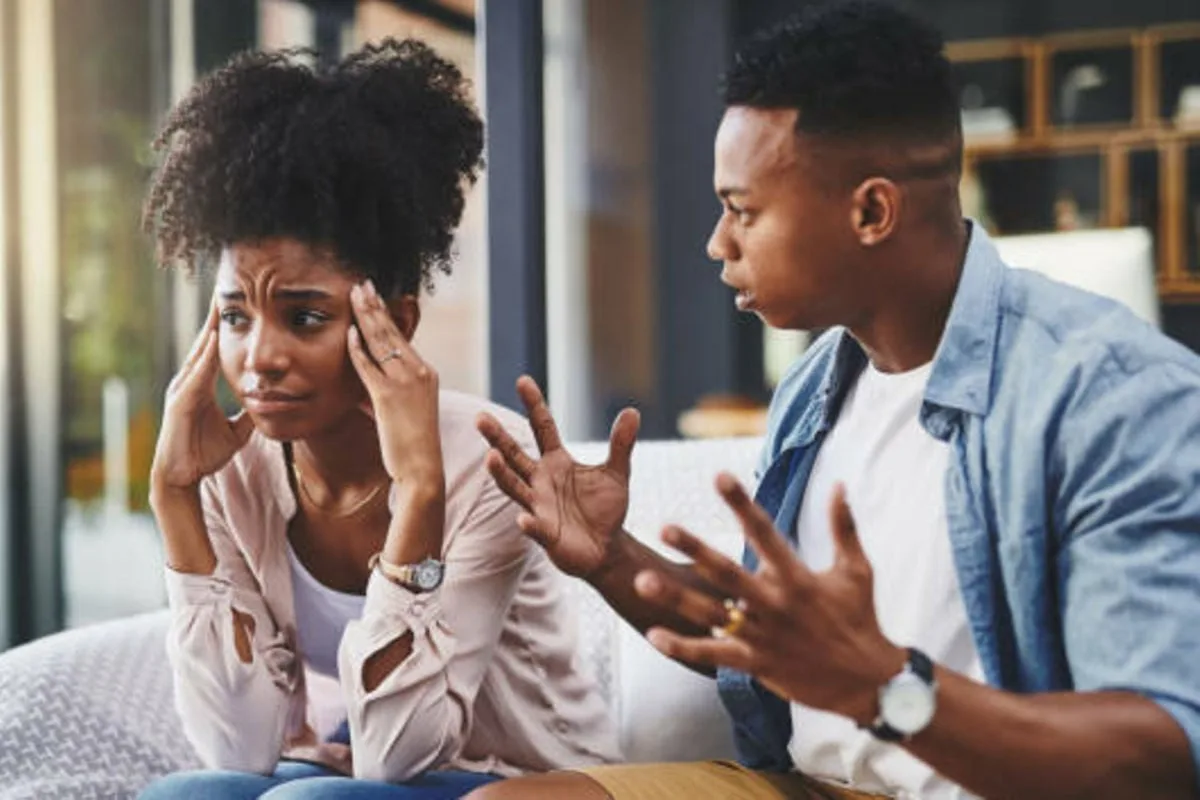 O Tipo de Pessoas que Odiás Revela o Teu Nível de Inteligência, Segundo a Psicologia