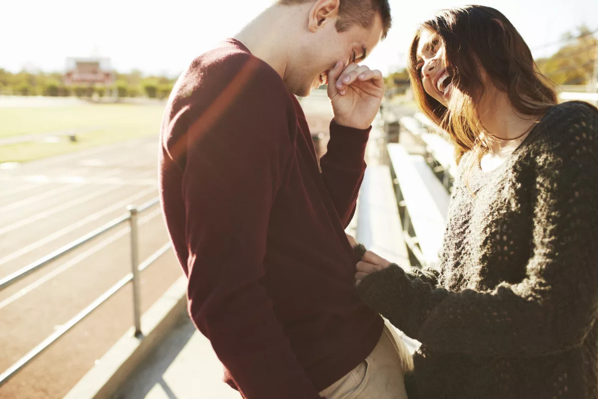 Quem é Mais Feliz em Relacionamentos com Diferença de Idade? Descobertas de um Novo Estudo