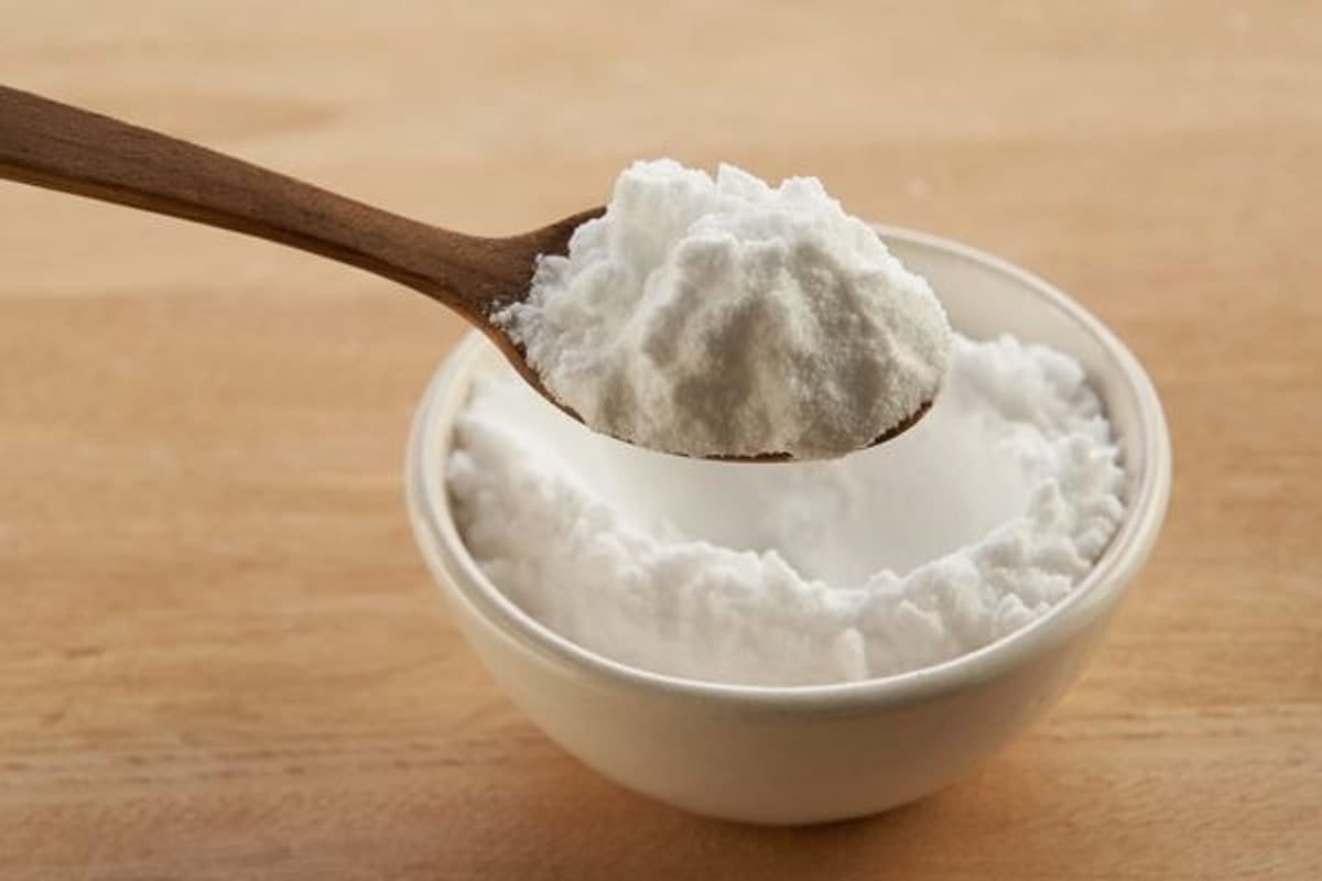 Como Remover Manchas de Umidade do Teto do Banheiro com um Truque Caseiro