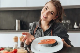 Salmão ou Atum: Qual Escolher para Emagrecer e Ganhar Energia?