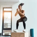 Salto no Banco: O Exercício Chave para uma Rotina Fitness Poderosa com Dicas de Especialistas