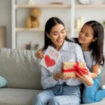 O Que Dar de Presente à Sua Mãe Baseado no Seu Signo Chinês do Zodíaco