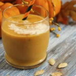 Ideia para um Pequeno-Almoço de Outono: Smoothie de Abóbora com Café – Uma Bebida Nutritiva