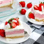 Fresco, Rápido e Delicioso: Sobremesa de Baunilha e Morango em Apenas 4 Passos