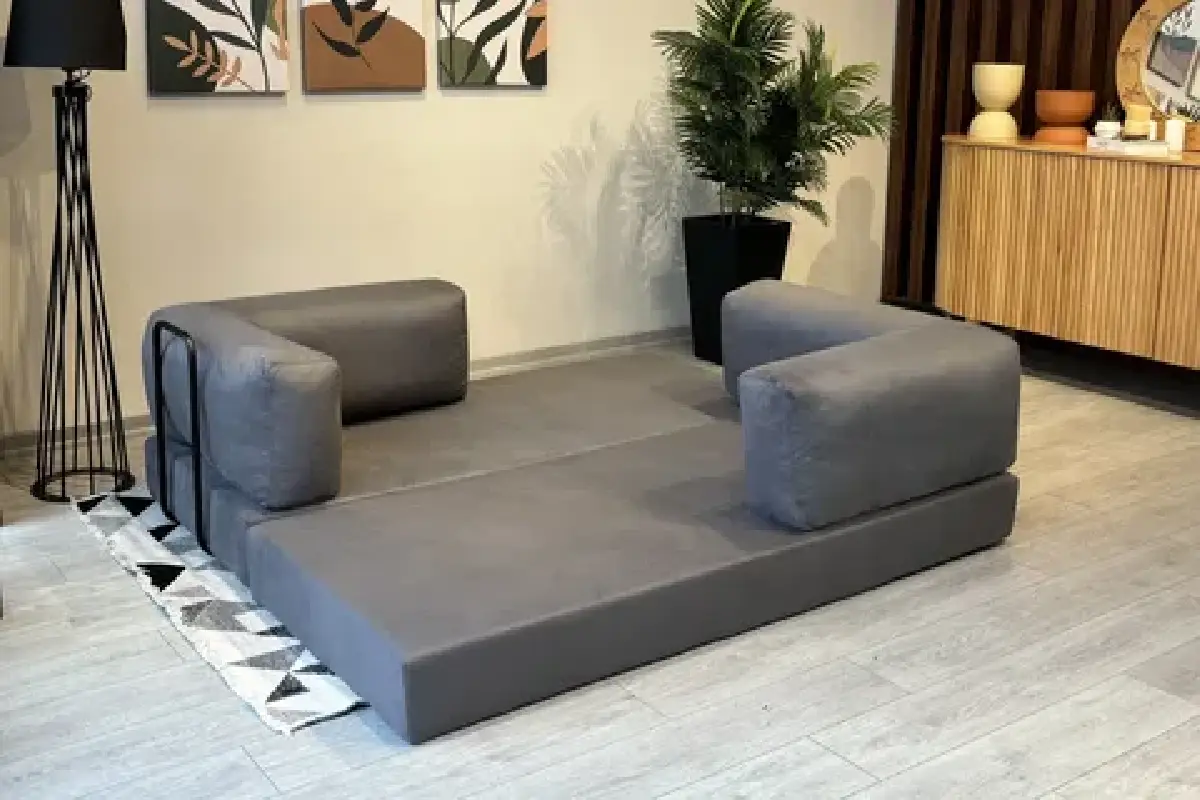 Adeus aos Sofás-Cama e Rígidos: O Sofá Teddy, a Tendência Mais Confortável e Moderna de 2025